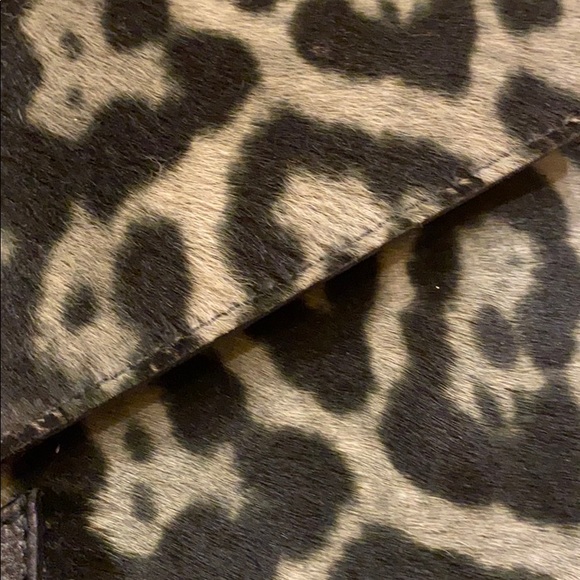 ⚫️⚪️”RARE FIND!! YSL EVENING/CLUTCH”⚪️⚫️ - Picture 3 of 12